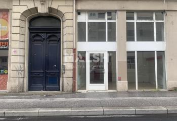 Local commercial à louer - Avenue Roger Salengro  à Villeurbanne - 69100