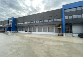 Location entrepôt - Proximité autoroutes A1, A3, A104 et RER B  à Aulnay-sous-Bois - 93600
