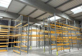 Location activité/entrepôt Avelin (59710) - 815 m²  à Avelin - 59710