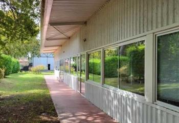 Location activité/entrepôt Ayguemorte-les-Graves (33640) - 250 m²
