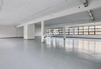 Location entrepôt - Proximité A86 et Paris  à Bagnolet - 93170