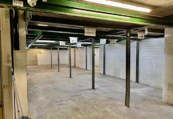 Location entrepôt - Proximité A3 et transports en commun