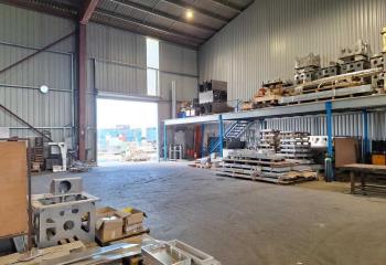 Location activité/entrepôt Bassens (33530) - 2055 m²  à Bassens - 33530
