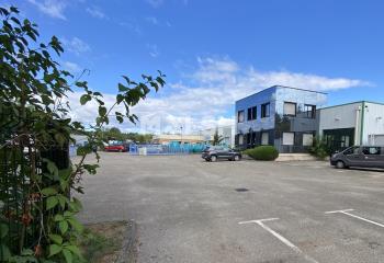 Location activité/entrepôt Bourgoin-Jallieu (38300) - 910 m²  à Bourgoin-Jallieu - 38300