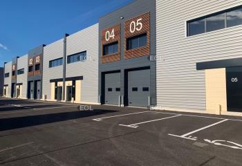Location activité/entrepôt (83170) - 876 m²  à Brignoles - 83170