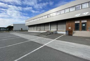Locaux d'activités à louer - Proche rocade et axes routiers