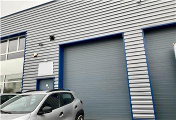 Location d'un local d'activité secteur Portes de l'Oise -  à Chambly - 60230