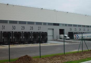Entrepôt à louer - Proche N4 et N36  à Châtres - 77610