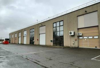 Location activité/entrepôt Coignières (78310) - 880 m²  à Coignières - 78310
