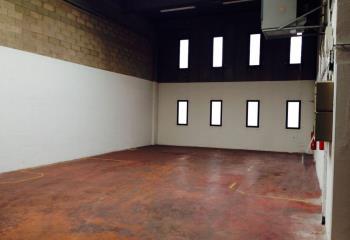 Location entrepôt - Proximité A4 et RER Torcy