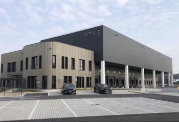 Location entrepôt - Proximité échangeurs A46/A43/A7  à Corbas - 69960