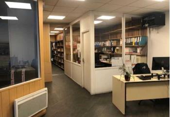 Local d'activité à louer - Proche Défense et transports  à Courbevoie - 92400