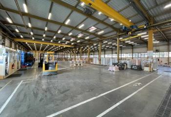 Location activité/entrepôt Croissy-Beaubourg (77183) - 3256 m²  à Croissy-Beaubourg - 77183
