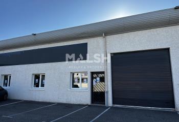 Locaux d'activité à louer - Parc clos et sécurisé  à Décines-Charpieu - 69150