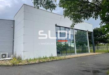 Local d'activité à louer  à Décines-Charpieu - 69150