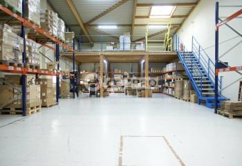Location activité/entrepôt (69150) - 294 m²  à Décines-Charpieu - 69150
