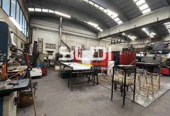 Entrepôt à louer - Au coeur d'un parc industriel  à Genay - 69730