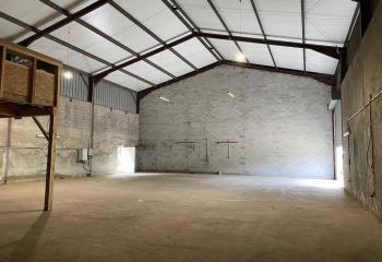 Location activité/entrepôt Gonfaron (83590) - 366 m²