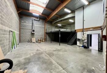 Location cellule de stockage - Proche A1/A3/RER
