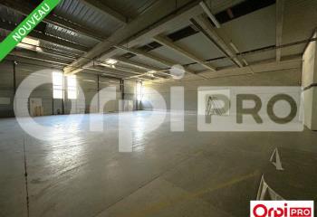 Location activité/entrepôt Guilherand-Granges (07500) - 740 m²