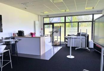 Location activité/entrepôt La Chapelle-d'Armentières (59930) - 770 m²  à La Chapelle-d'Armentières - 59930