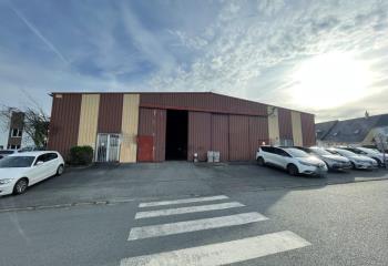 Location entrepôt La Chapelle-sur-Erdre - Proche transports en commun  à La-Chapelle-sur-Erdre - 44240