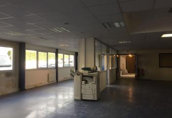 Location activité/entrepôt La Farlède (83210) - 120 m²  à La Farlède - 83210