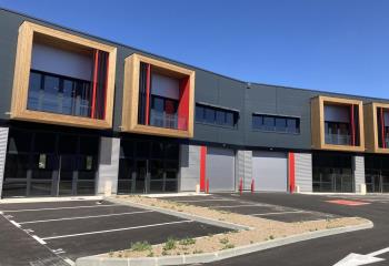 Location activité/entrepôt La Seyne-sur-Mer (83500) - 815 m²
