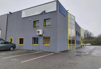 Location activité/entrepôt La Verpillière (38290) - 698 m²