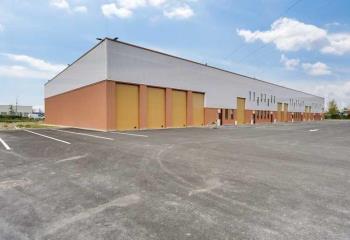 Location cellules d'activités - Proche A6 et transports  au Coudray-Montceaux - 91830