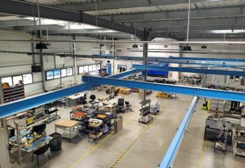 Location bâtiment industriel - Proximité autoroutes A11, A21, A81
