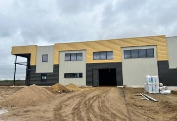Location activité/entrepôt Le Mesnil-Amelot (77990) - 1566 m²