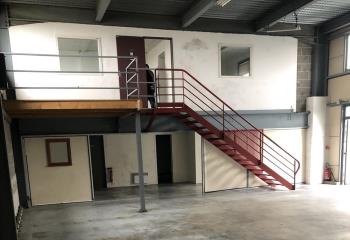 Location entrepôt - Proche A1 et RER D  au Thillay - 95500
