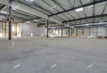 Location entrepôt - Proximité A1, A3, A104 et RER D