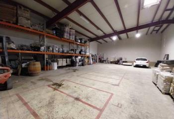 Location activité/entrepôt Les Essarts-le-Roi (78690) - 494 m²  aux Essarts-le-Roi - 78690