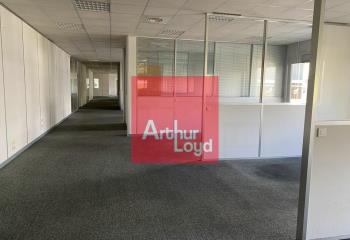 Location local d'activités et bureaux - Proche A6 et N104  à Lisses - 91090