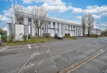 Location local d'activité - Proximité A6, N104, RER D, Tram T12  à Lisses - 91090