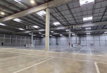 Entrepôt à louer à - Accès rocade Est Lyon  à Mions - 69780