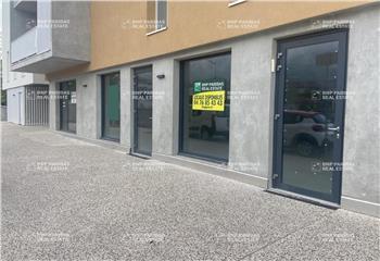 Local commercial à louer - Proche centre commercial  à Montbonnot-Saint-Martin - 38330