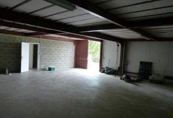 Location bureaux avec espace de stockage - Zone industrielle