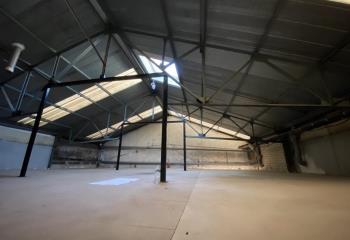 Local d'activité à louer - Proximité métro Mairie de  à Montreuil - 93100