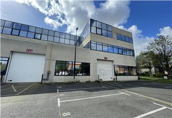 Local d'activité à louer - Parc Eiffel - Proximité A86-A14  à Nanterre - 92000