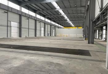 Location entrepôt - Proche centre-ville et transports  à Nantes - 44000