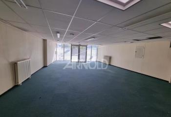 Location de bureaux en bail dérogatoire -  à Nantes - 44000