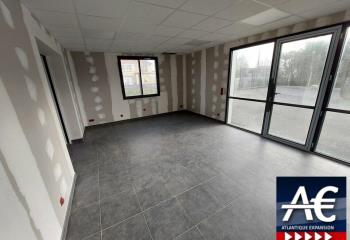 Location activité/entrepôt Nantes (44000) - 290 m²  à Nantes - 44000