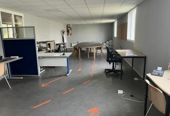 Local d'activité à louer - Zone d'activité Les Poujeaux  à Nazelles-Négron - 37530
