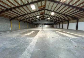 Location activité/entrepôt Neuville-en-Ferrain (59960) - 1834 m²  à Neuville-en-Ferrain - 59960