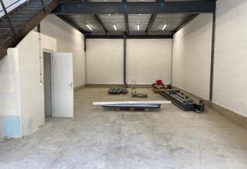 Location entrepôt - Proche RER A et Transilien  à Noisy-le-Grand - 93160