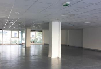Location entrepôt - Proximité RER A et transports  à Paris 11 - 75011