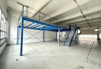 Location activité/entrepôt Paris 18 (75018) - 397 m²  à Paris 18 - 75018